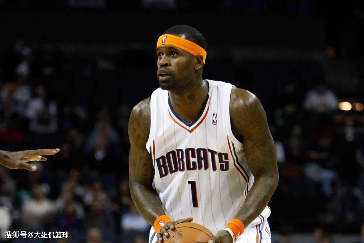 九游体育-夏洛特黄蜂冲刺阶段伤情更新风云突变莱比锡赛后扳平良机，媒体一致点评：今晚莱比锡强势反弹